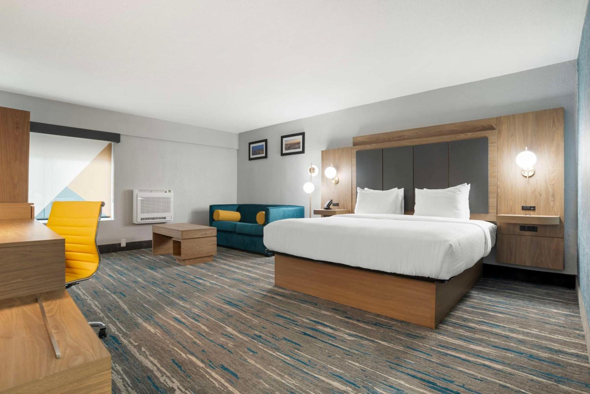 Best Western Plus Mobile Inn And Suites Exterior photo